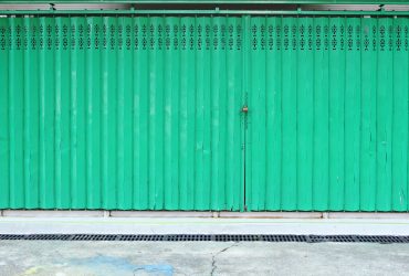 polycarbonate folding door
